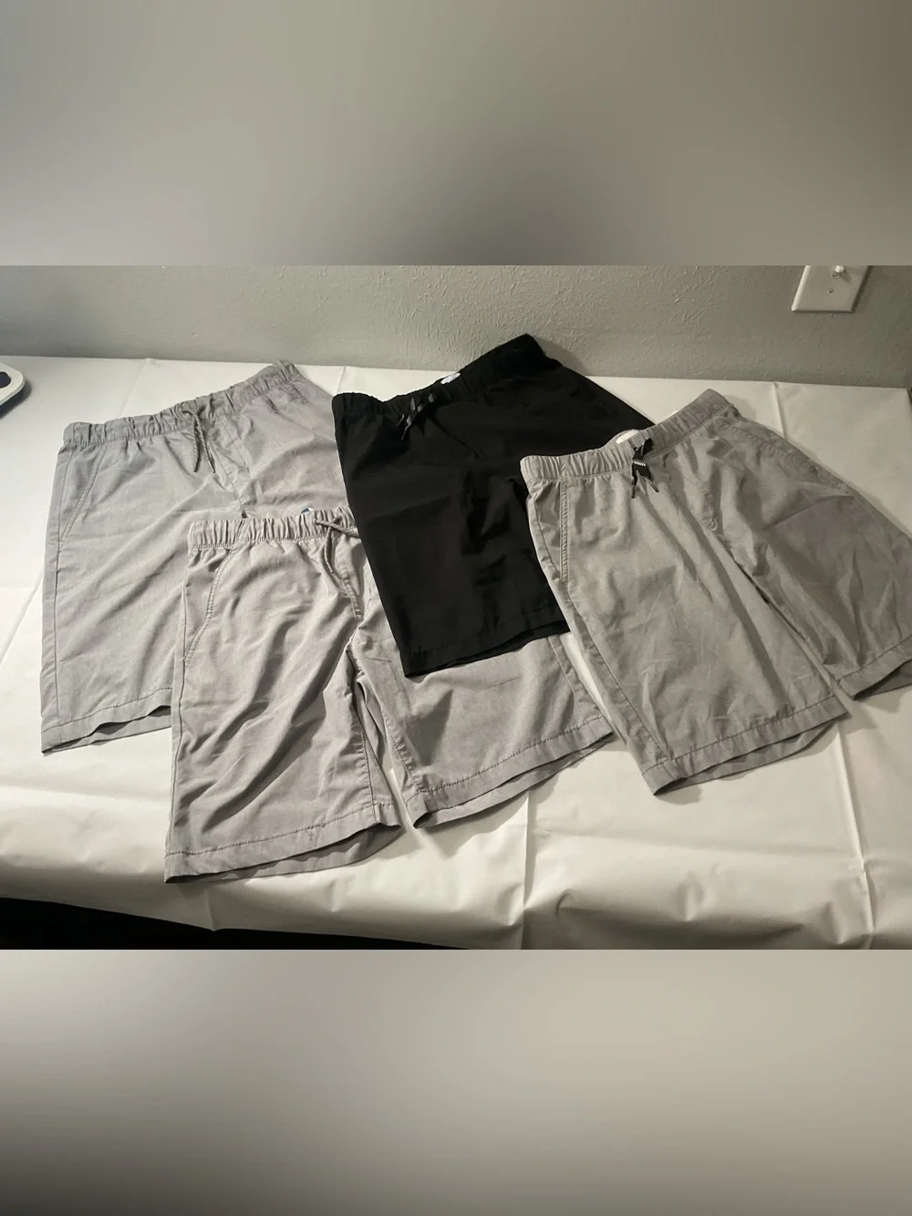 Old Navy Men's Drawstring Shorts in Black and Light Gray - Pack of 2
